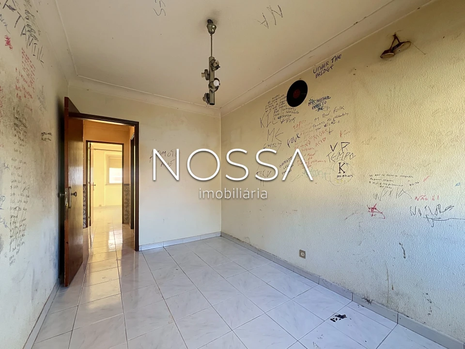 Apartamento T2 para Venda em Benfica Foto 14