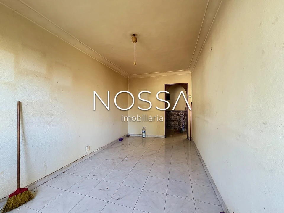 Apartamento T2 para Venda em Benfica Foto 6