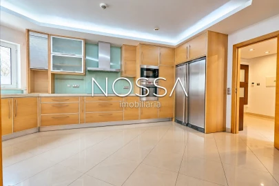 Apartamento T3 para Venda em Fatima