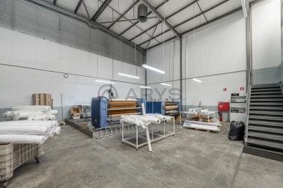 Armazém para Venda em Antas e Abade de Vermoim
