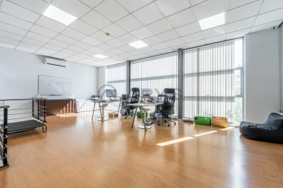 Armazém para Venda em Antas e Abade de Vermoim