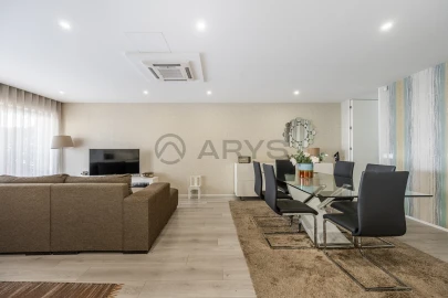Apartamento T3 para Venda em Morreira e Trandeiras