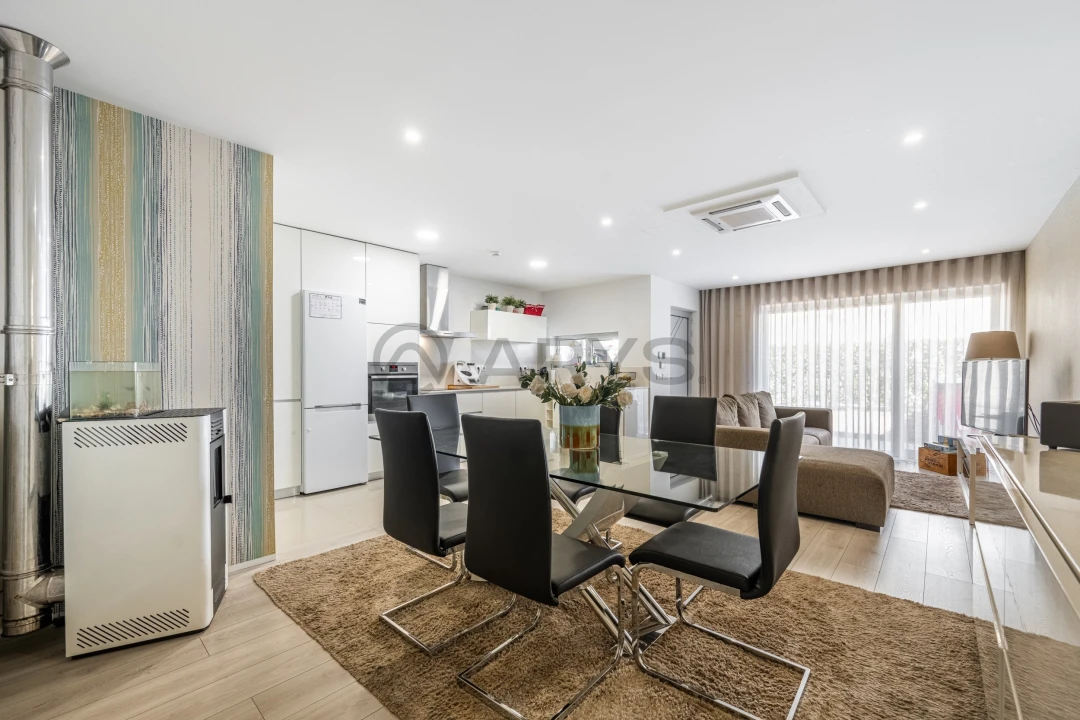 Apartamento T3 para Venda em Morreira e Trandeiras Foto 1