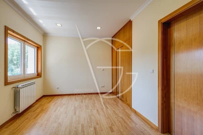 Moradia T4 para Venda em Mirandela