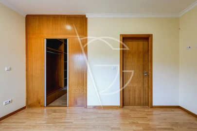 Moradia T4 para Venda em Mirandela