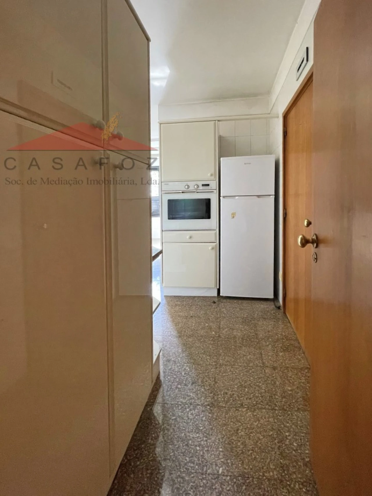 Apartamento T2 para Arrendamento em Ramalde Foto 9