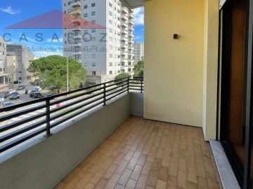 Apartamento T2 para Arrendamento em Ramalde