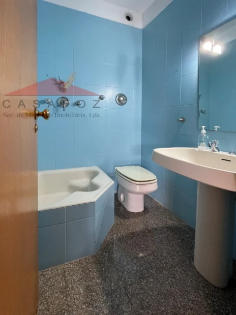 Apartamento T2 para Arrendamento em Ramalde