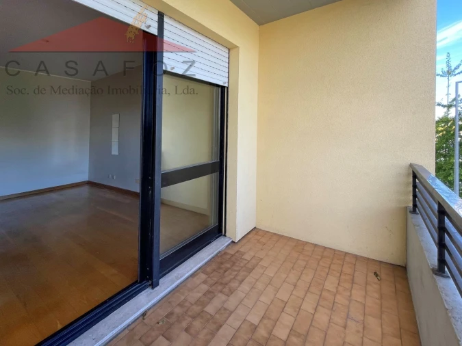 Apartamento T2 para Arrendamento em Ramalde Foto 22