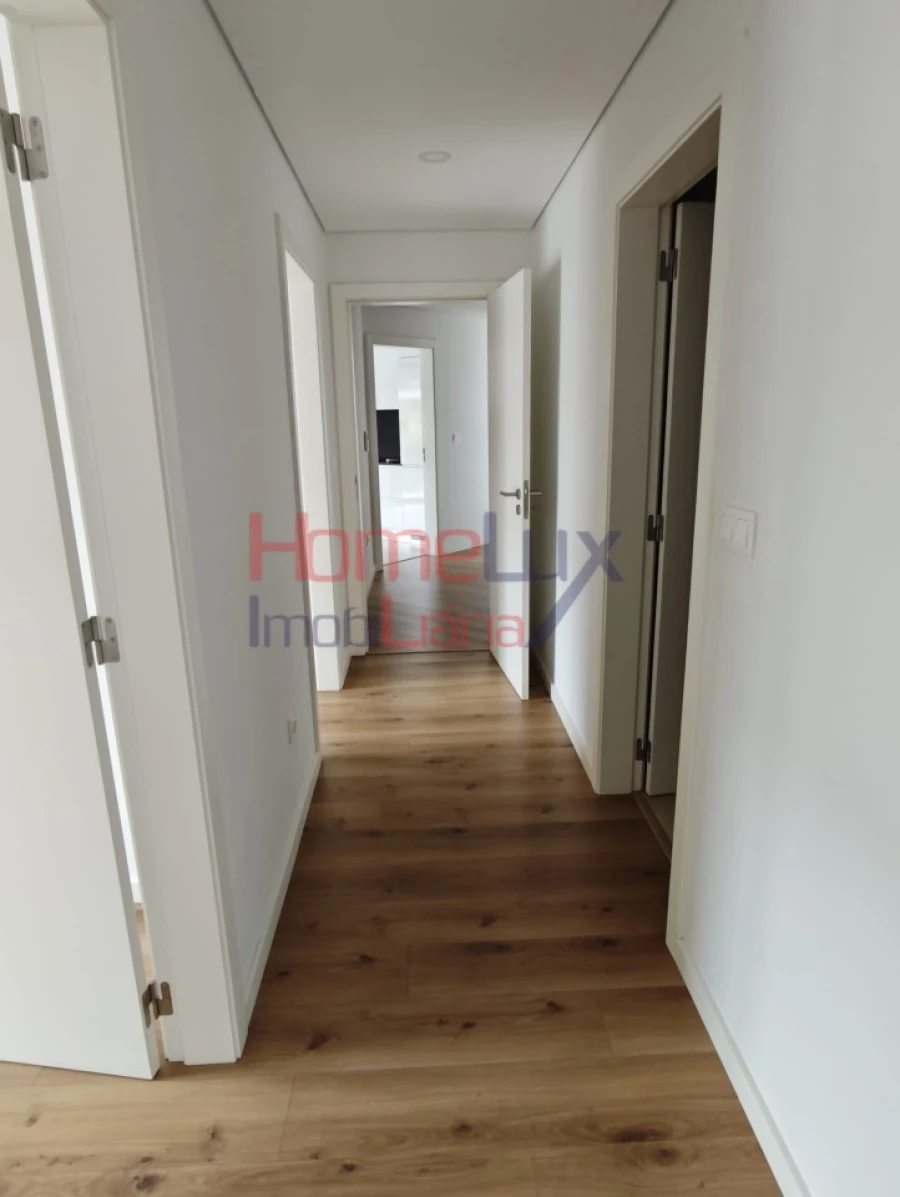 Apartamento T3 para Arrendamento em Tondela e Nandufe Foto 9