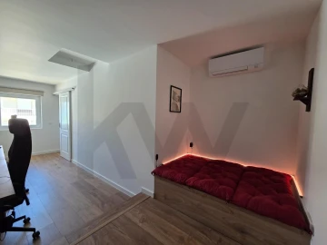 Moradia T6 para Venda em Porto Salvo