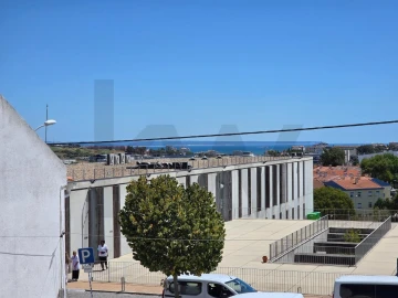 Moradia T6 para Venda em Porto Salvo