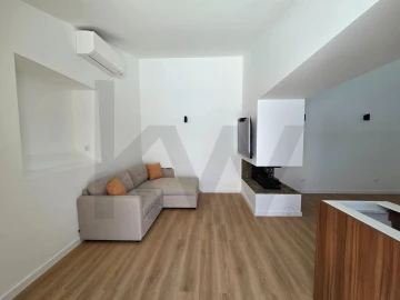 Moradia T6 para Venda em Porto Salvo