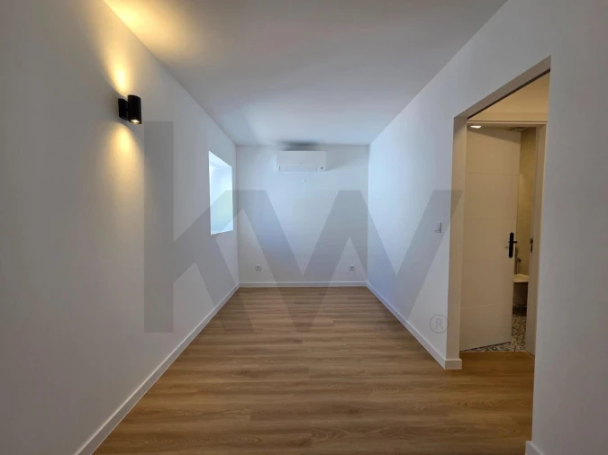 Moradia T6 para Venda em Porto Salvo Foto 36
