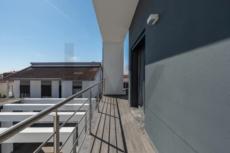 Moradia T2 para Venda em Vieira de Leiria Foto 47