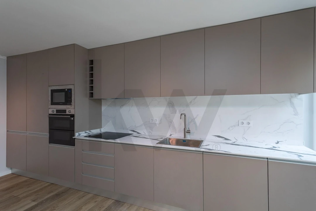 Apartamento T2 para Arrendamento em Lumiar Foto 13
