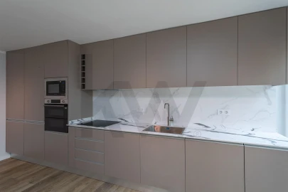 Apartamento T2 para Arrendamento em Lumiar