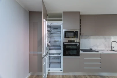 Apartamento T2 para Arrendamento em Lumiar