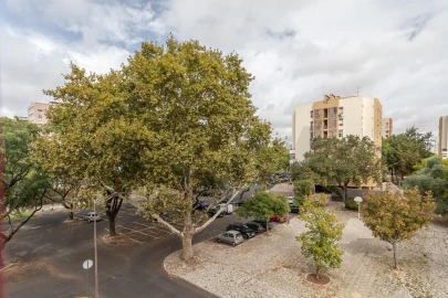 Apartamento T2 para Arrendamento em Lumiar