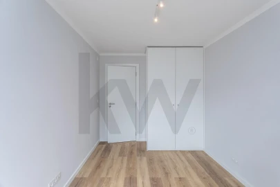 Apartamento T2 para Arrendamento em Lumiar