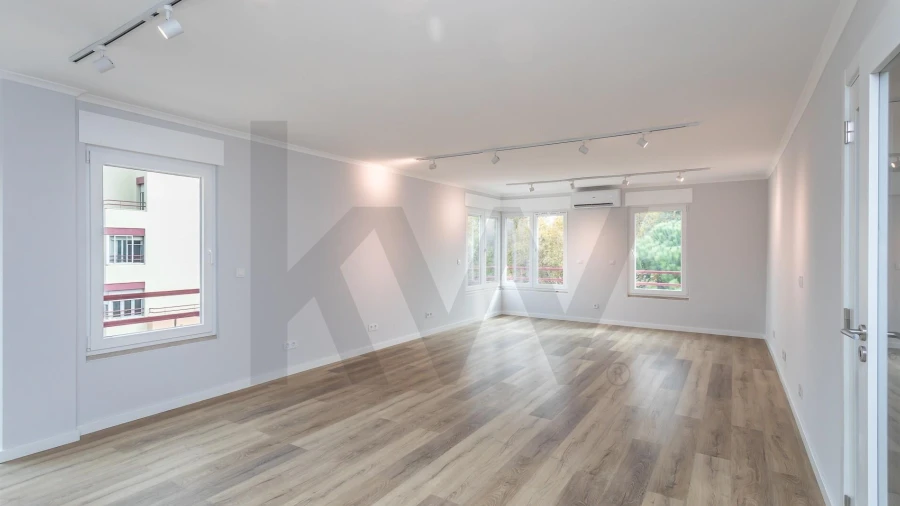Apartamento T2 para Arrendamento em Lumiar