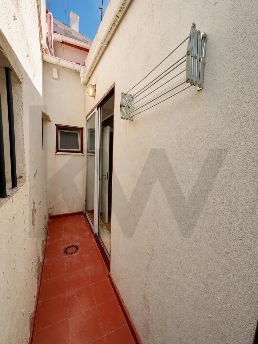 Apartamento T1 para Venda em Santa Maria Maior Foto 4
