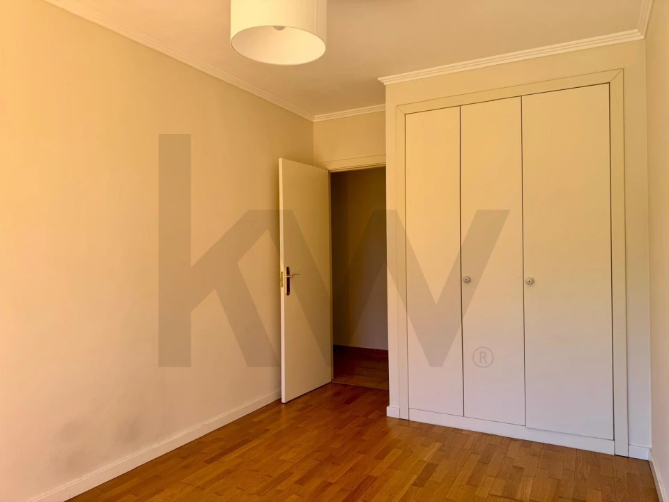 Apartamento T3 para Arrendamento em Charneca de Caparica e Sobreda Foto 25