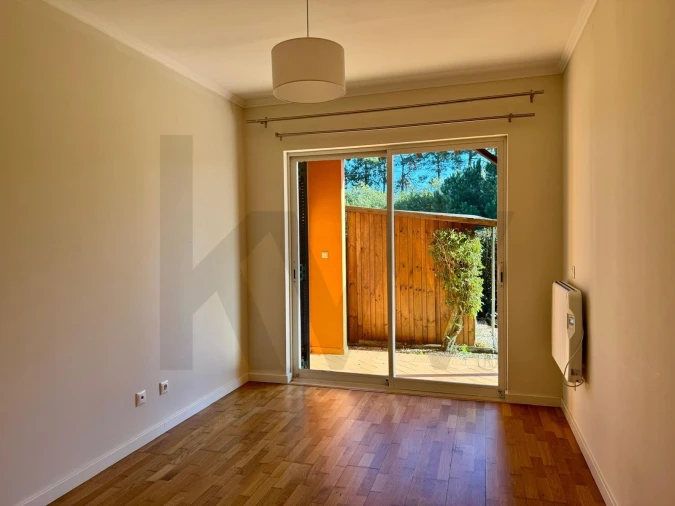 Apartamento T3 para Arrendamento em Charneca de Caparica e Sobreda Foto 24