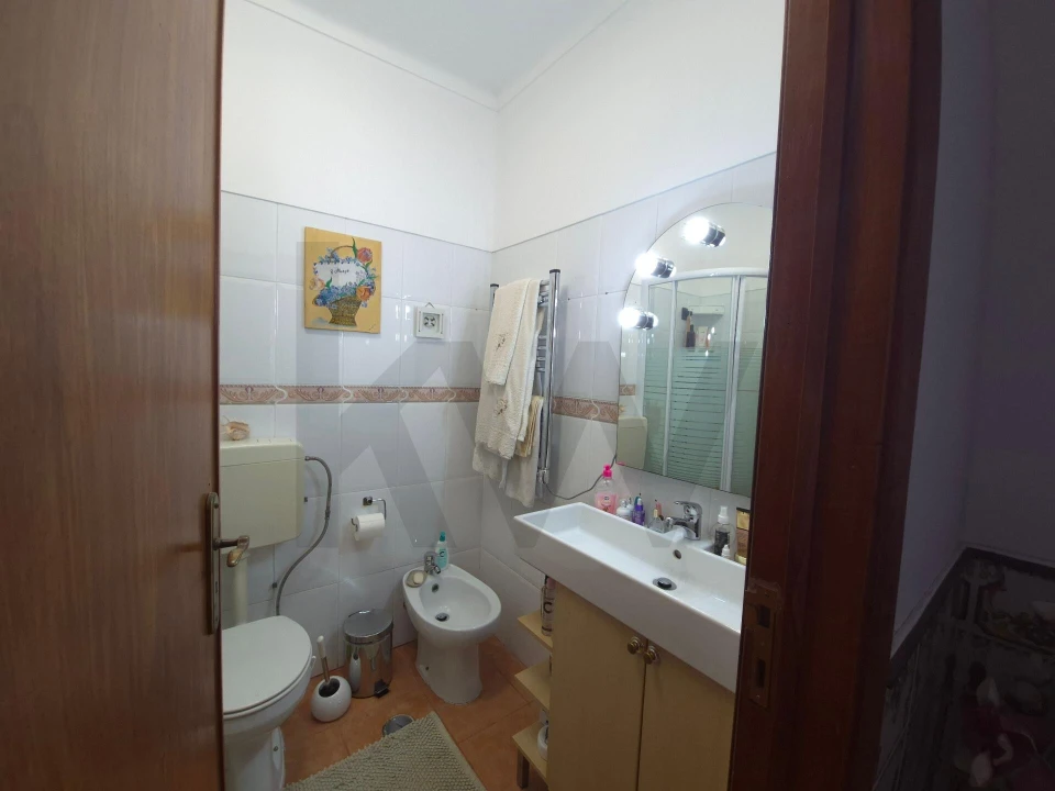 Apartamento T1 para Venda em Algueirão-Mem Martins Foto 7