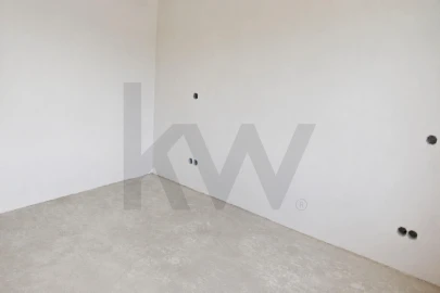 Apartamento T2 para Venda em Santo António dos Cavaleiros e Frielas