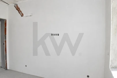 Apartamento T2 para Venda em Santo António dos Cavaleiros e Frielas