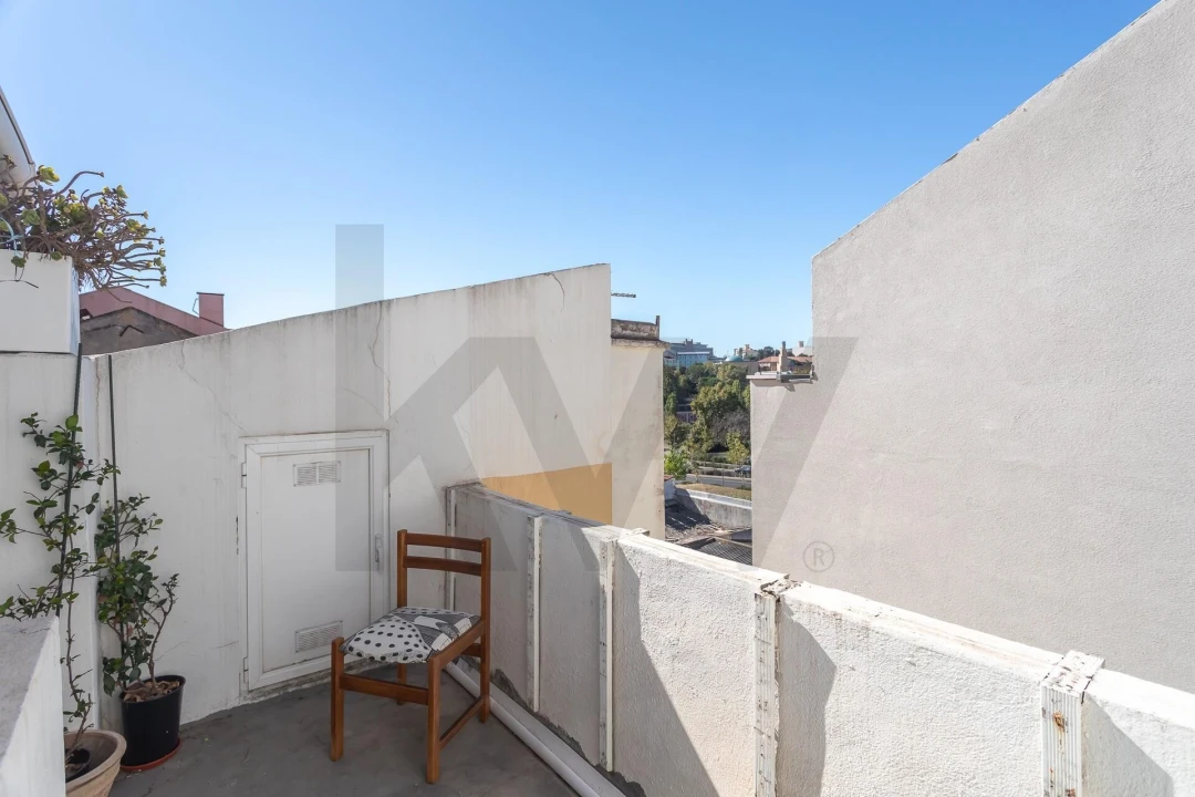 Apartamento T1 para Venda em Avenidas Novas Foto 2