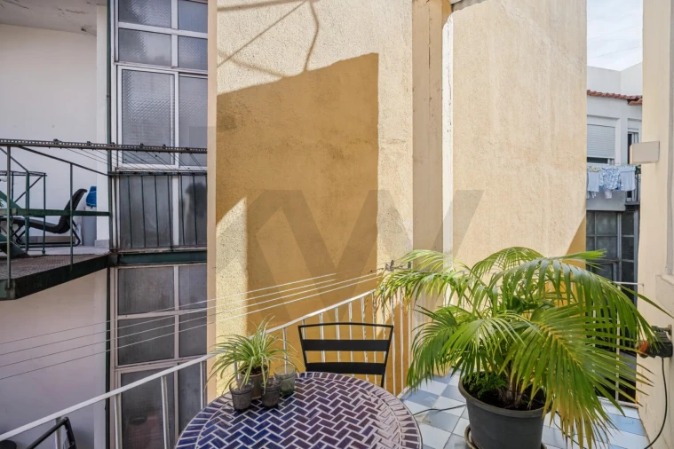 Apartamento T2 para Venda em Arroios Foto 32