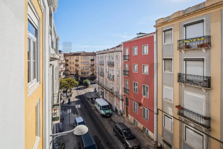 Apartamento T2 para Venda em Arroios Foto 10