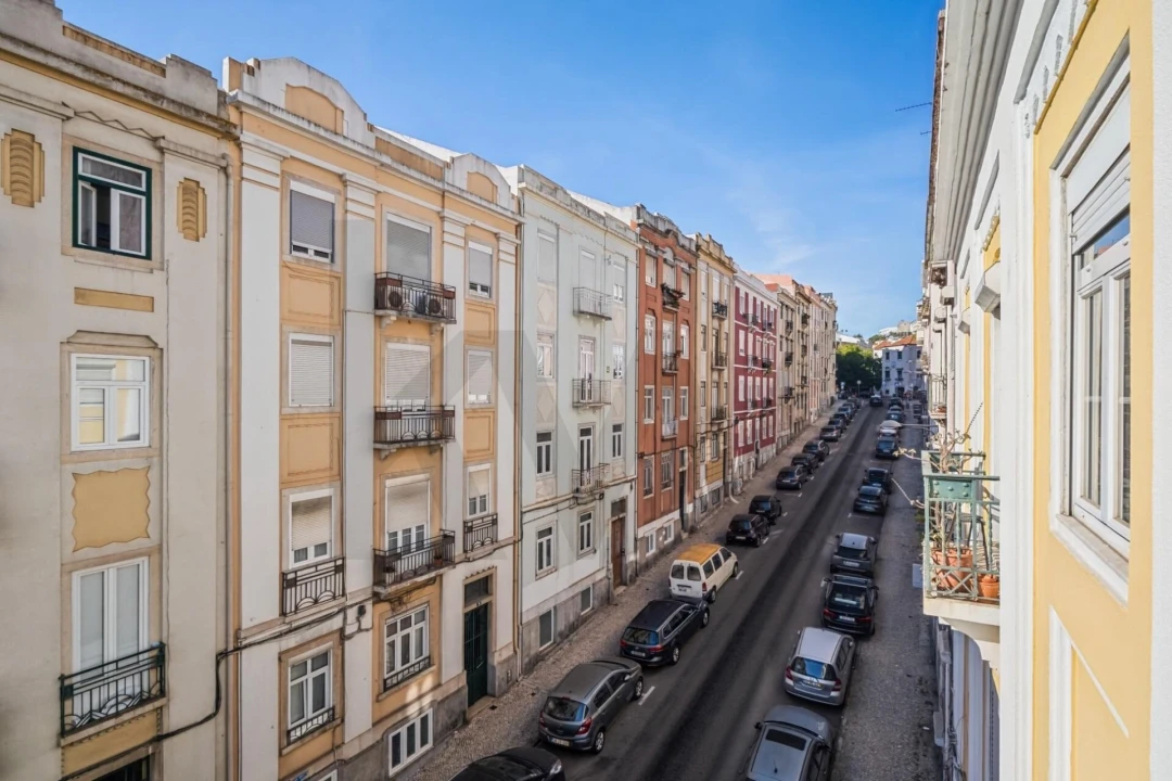 Apartamento T2 para Venda em Arroios Foto 9