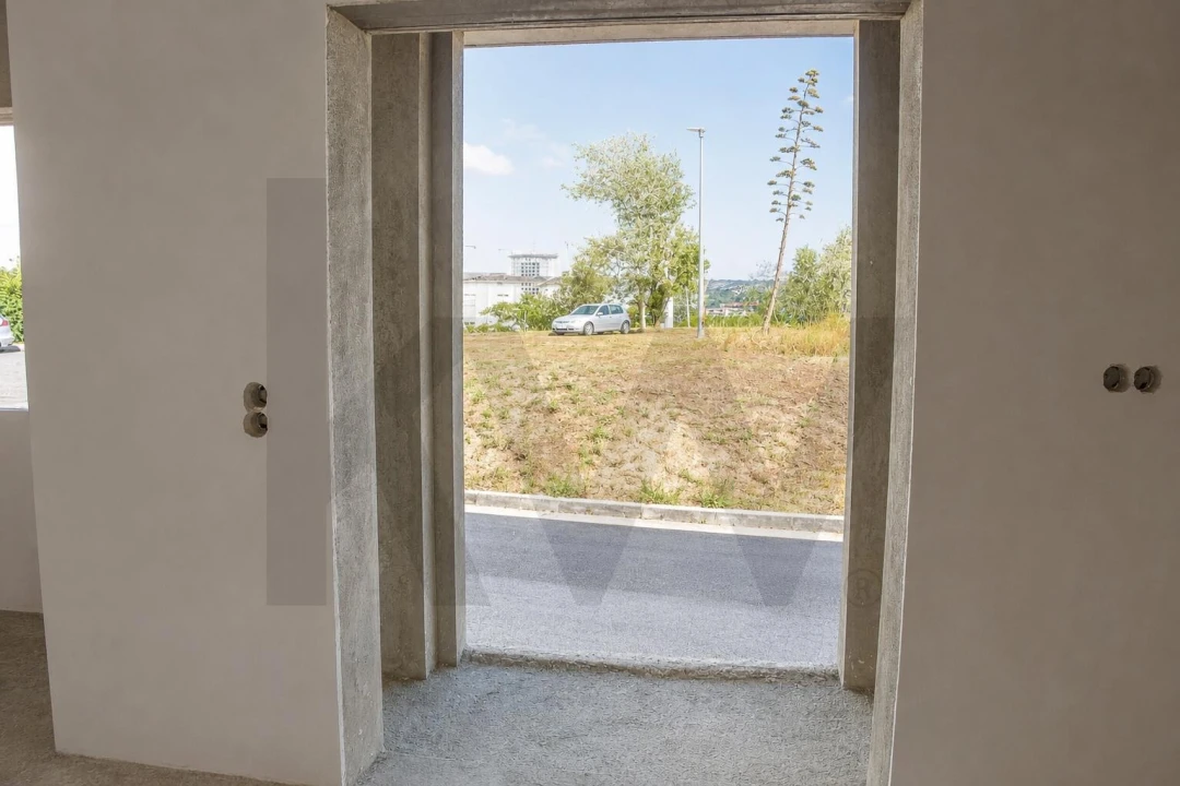 Apartamento T2 para Venda em Santo António dos Cavaleiros e Frielas Foto 11