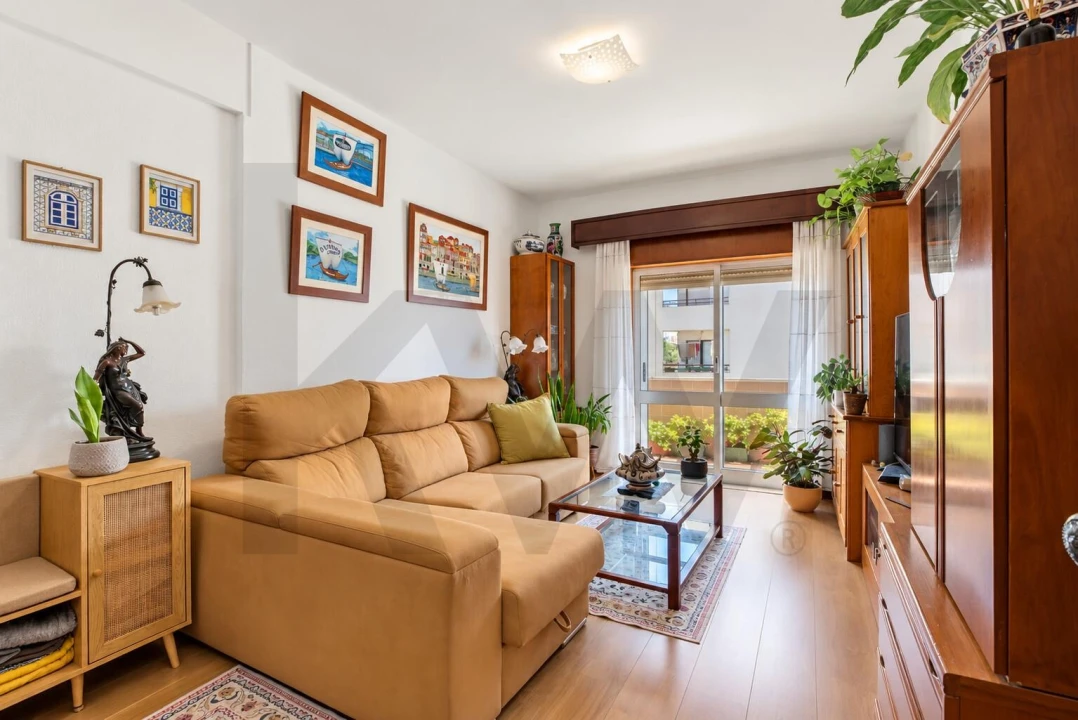 Apartamento T2 para Venda em Rio Tinto Foto 2