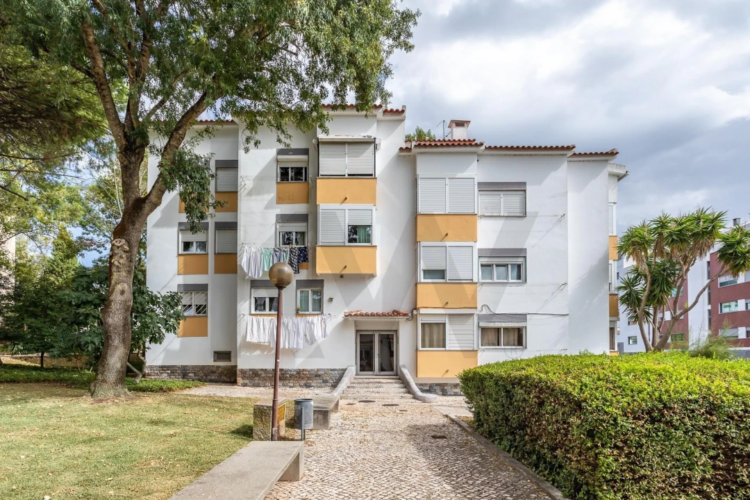 Apartamento T2 para Venda em Carnaxide e Queijas Foto 46