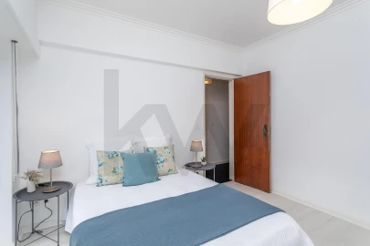 Apartamento T2 para Venda em Carnaxide e Queijas