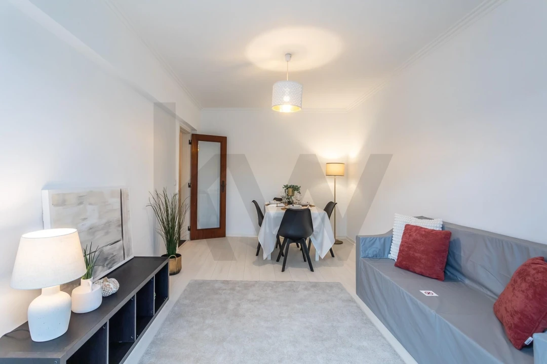 Apartamento T2 para Venda em Carnaxide e Queijas Foto 6