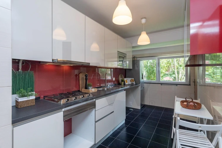 Apartamento T2 para Venda em Carnaxide e Queijas Foto 10