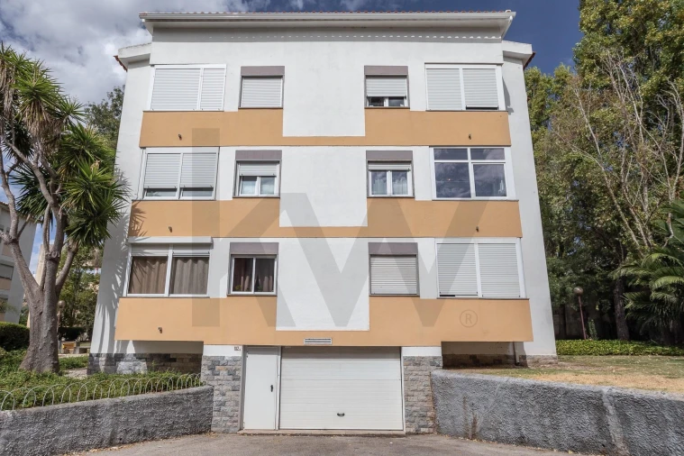 Apartamento T2 para Venda em Carnaxide e Queijas Foto 43