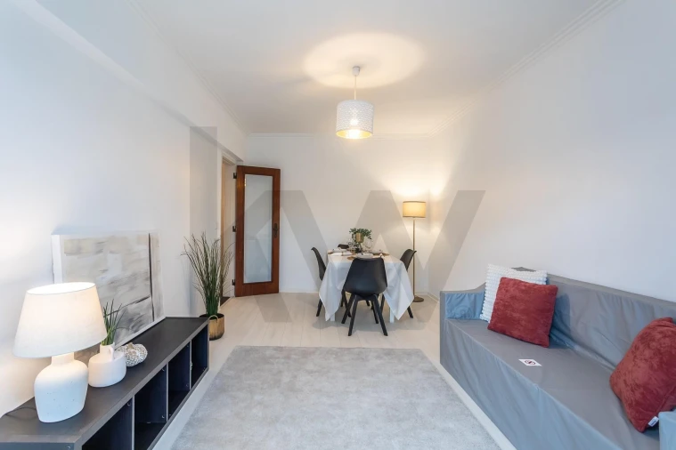 Apartamento T2 para Venda em Carnaxide e Queijas Foto 6