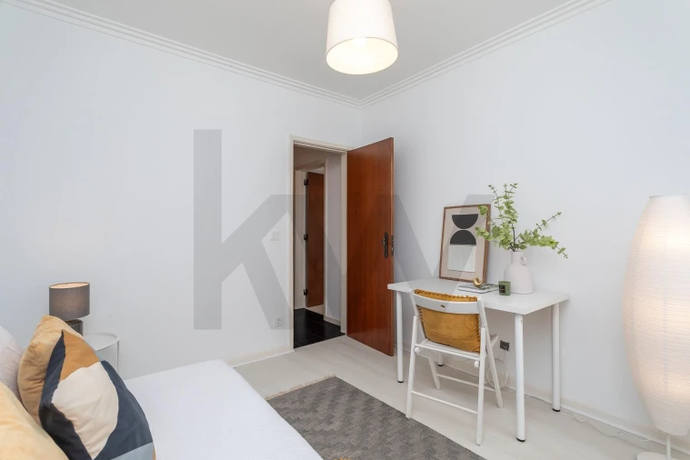 Apartamento T2 para Venda em Carnaxide e Queijas Foto 34