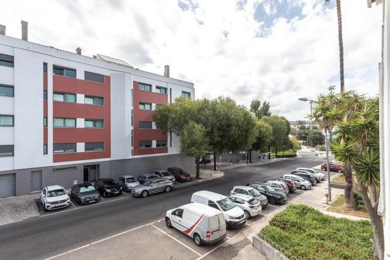 Apartamento T2 para Venda em Carnaxide e Queijas Foto 21