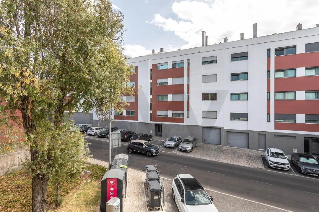 Apartamento T2 para Venda em Carnaxide e Queijas Foto 22