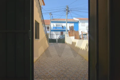 Apartamento T2 para Arrendamento em São Domingos de Rana
