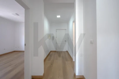 Apartamento T2 para Arrendamento em São Domingos de Rana