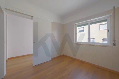 Apartamento T2 para Arrendamento em São Domingos de Rana