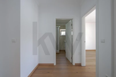 Apartamento T2 para Arrendamento em São Domingos de Rana